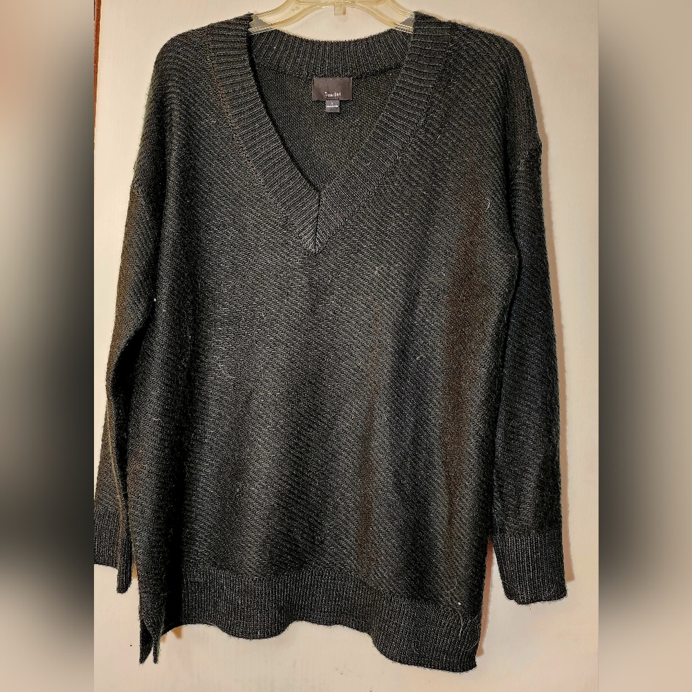 Lumiere - Black sweater. Size L